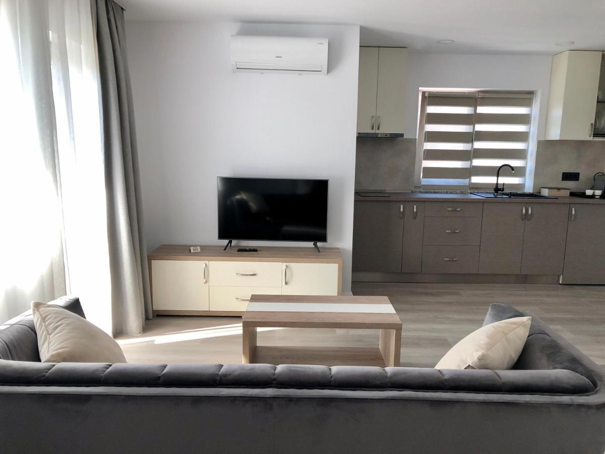 Modern And New Apartments In North Of Timisoara - Pnm Residence Dumbravita  Exterior foto